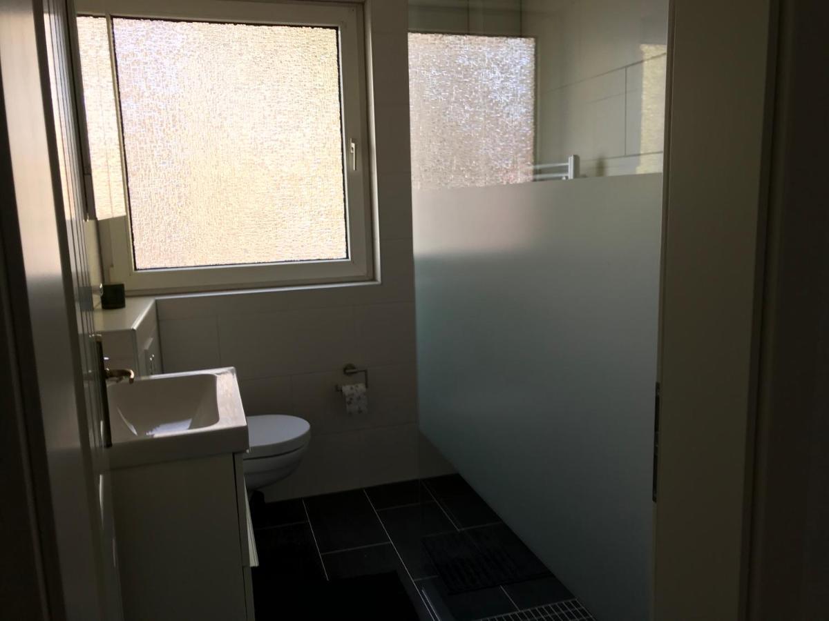 Uni Apartment *