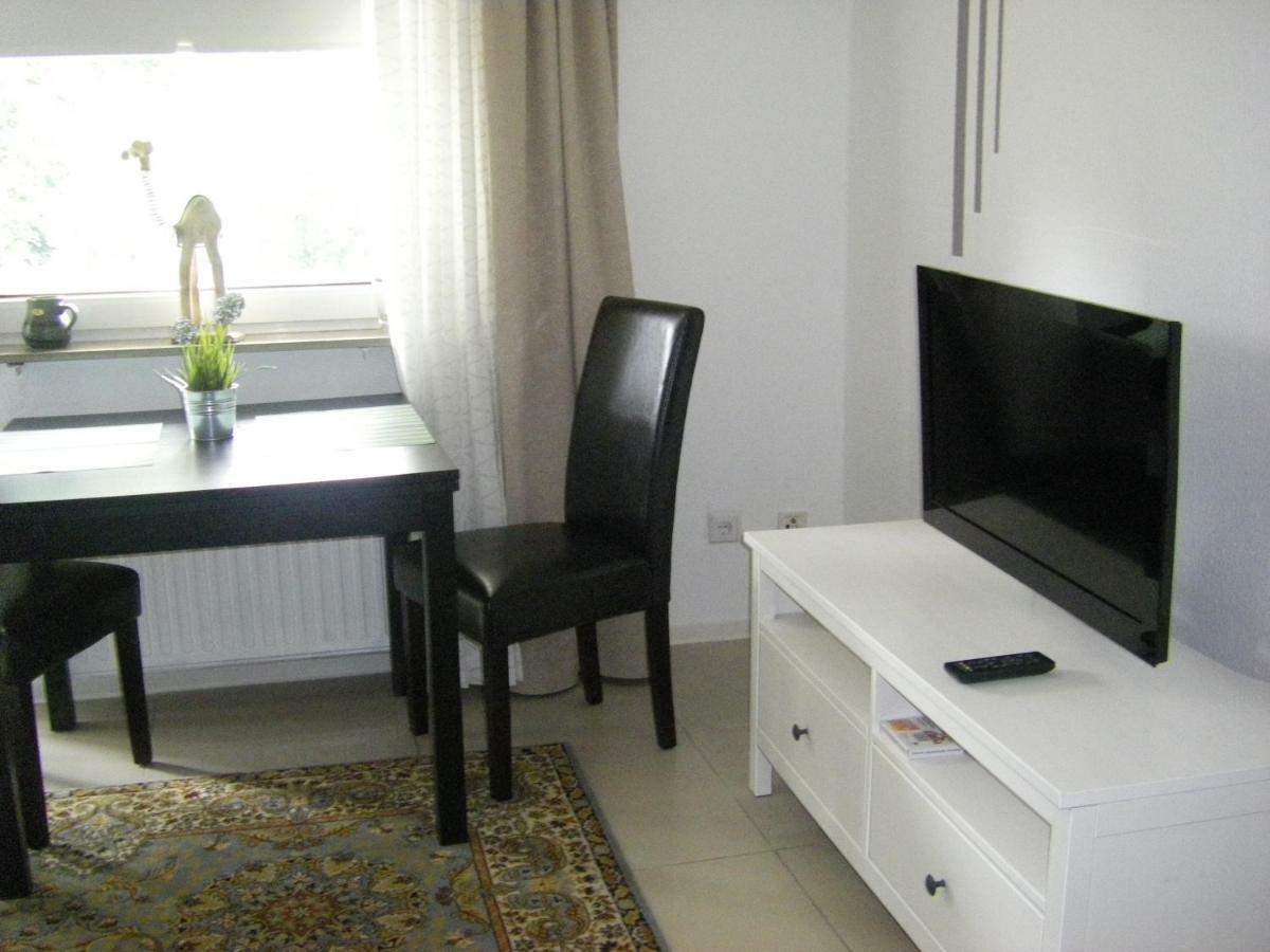 Uni Apartment *